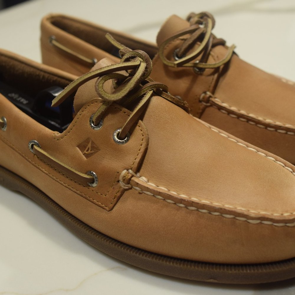Sperry Top-Sider Men's Authentic Original 2-Eye Boat Shoe (Sahara) [Size 9.5 US]